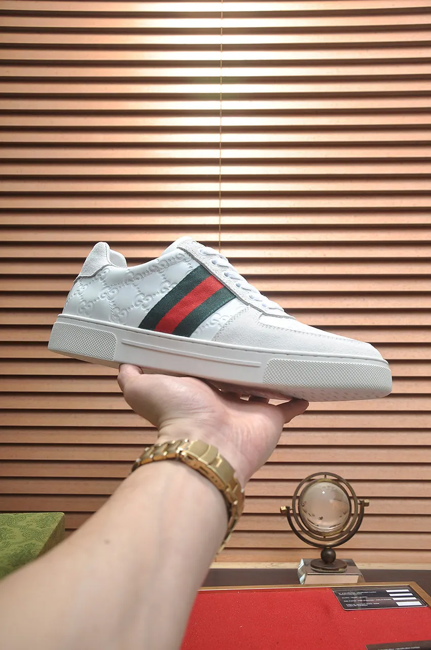 Men's men's shoes💰440💶[GUCCI] official website 1:1 men's sports shoes are now on the market. They are made of original fabric + water-dyed sheepskin lining, plus the official website original 1:1 comfortable outsole. Fashionable and versatile, super comfortable and breathable. Standard shoe size 38/45 (custom-made size 45 is non-refundable)